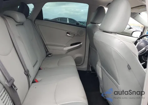 2014 Toyota Prius z USA, uszkodzony, nr VIN JTDKN3DU0E1819813